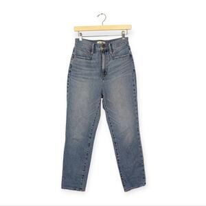 Madewell Womens Jeans Light Wash Tapered Mid Rise The Mom Jean Size 26